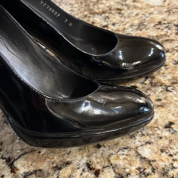 Stuart Weitzman shoes - Picture 4 of 9